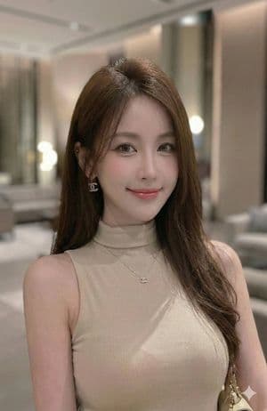 Extract a single panel from a 3x3 image grid with Nano Banana Pro